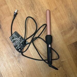 Foxy Bae Rose Gold Curling Wand